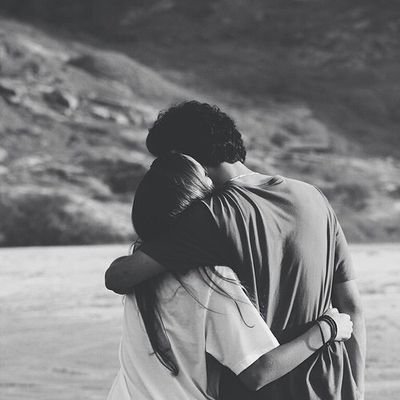 Single is not a status. It's a word that describes a person who is strong enough to live and enjoy life without depending on others.🇮🇳
