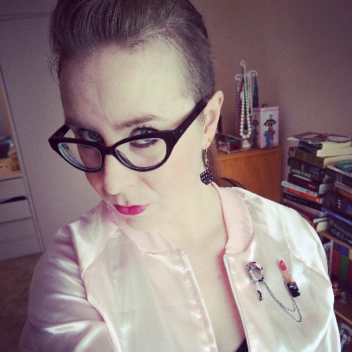 sex geek, vintage fashion queen, crafty cat lady.
She/her
https://t.co/ON10YkwBER