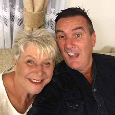 Cast Members of the (x5)NTA and BAFTA winning family show Gogglebox All enquiries please contact Harriet.Manby@studiolambert.com insta: Jennyandlee_gogglebox