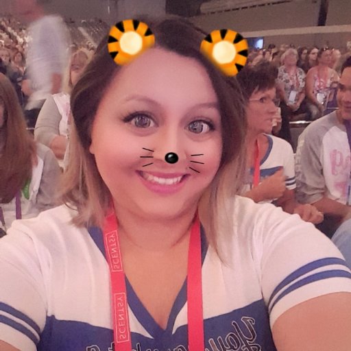Independent Scentsy Star Consultant and mom of 2 boys