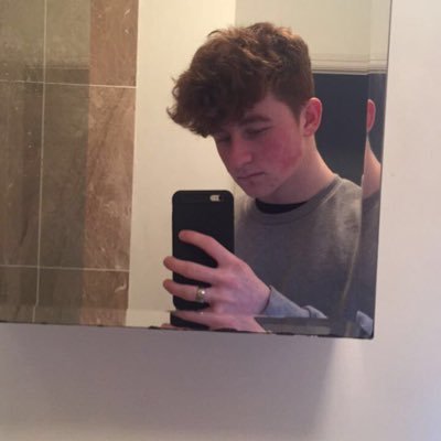 JoeMadge4's profile picture. Eva smithing this shit after my exams :)
