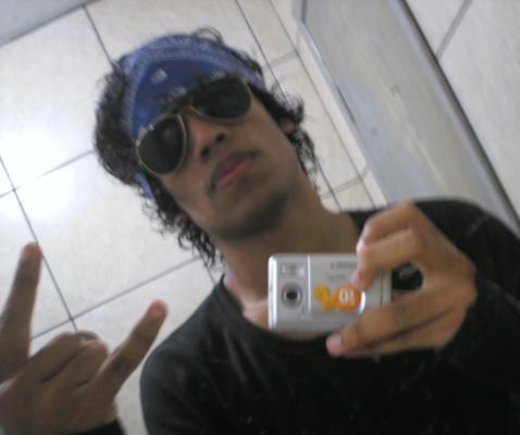 renan_hardrock's profile picture. Eu sou um grande Zé ninguém. Prazer em conhece-lo :D