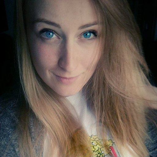 Creative writer and content strategist who likes to share my knowledge with people.