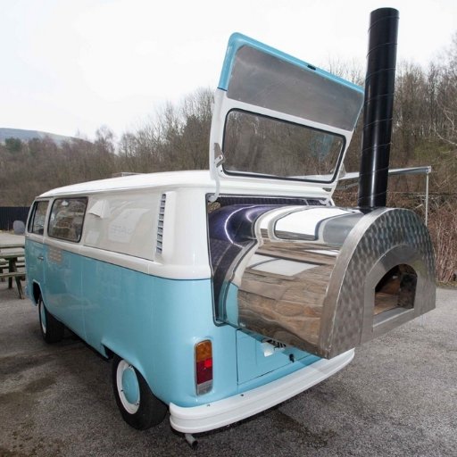 @woodfiredfunc and @stonebaked123 together specialising in corporate events, Weddings, Private Party's, festivals and so much more.
T2 VW pizza oven