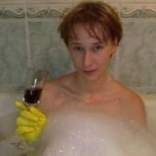 heywhatsuppguys's profile picture. 