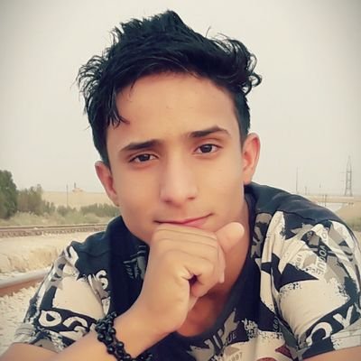 I5eYTU4dtbe3QSy's profile picture. عليمــن شفت نفسك
🍂 كثرو #الحبّــــوك
يل بايــع ثگــــــــــُل
🌸 🌸 وياي لٱ #تنّغر
منــو گلك چبيــــــر 
🌸 وتترس #عيون 👀 
النجم⭐ شما عله بعين
البشر #يصــــــ