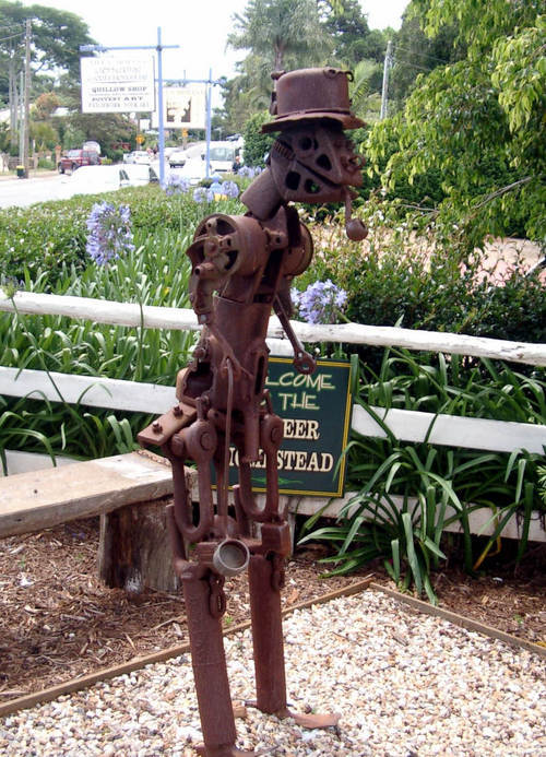 denjingm2's profile picture. マイコン黎明期（中後期）からの業怪人。OOo及びLinux普及活動に同期中。  guitar 収集癖がありまして、ブルージーンズモデルSGV　セミアコ、フルアコ（ES175、Broadway等）。YamahaSG　総本数不明  W650