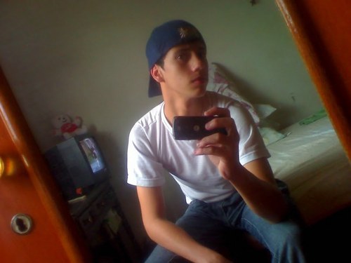 jefinhosm's profile picture. 