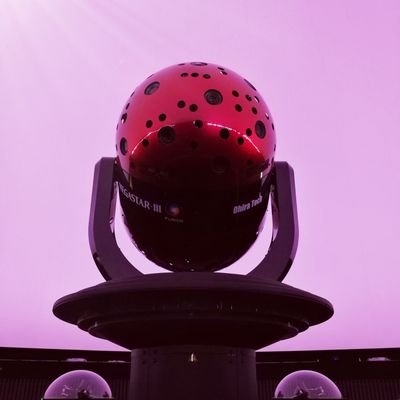 スマホ、Huawei p9で写真撮影に挑戦中です。天体観測や宇宙が好きです。他にも読書など、知識を増やすことを楽しんでいます。ゲームもよくやります。今は本当に熱中できるインドア趣味を模索中です。今は盆栽や観葉植物に興味を持ちはじめています。
