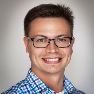 XtianSeel's profile picture. Reading the oscillations