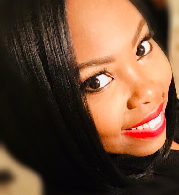 Ms_April_1's profile picture. :)