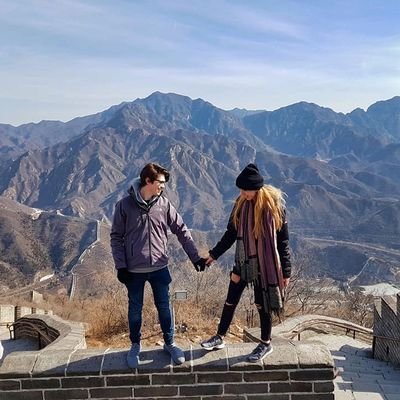 Full time travel couple❤ Blogging and wandering around the world👣 Follow along🌏Facebook: https://t.co/MlPr3TEF56 Instagram: https://t.co/u0bt5qq7CY