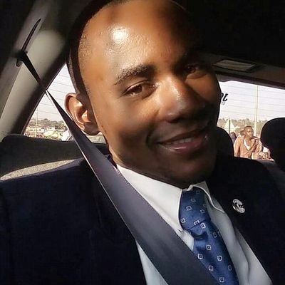 Publisher,Graphic Designer,Internet mastermind And C.E.O of Artist de' Babro