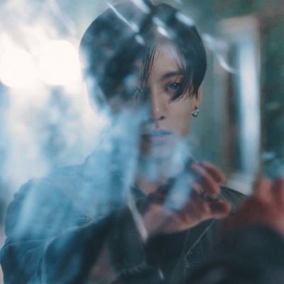 jksquish's profile picture. airplane pt 2