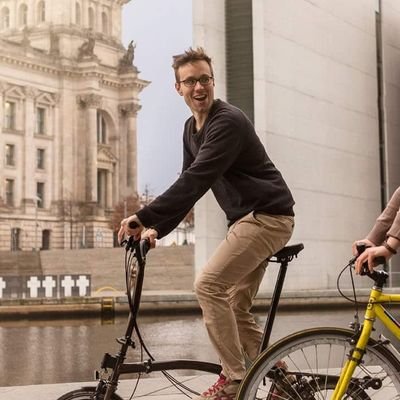 🏛️ MdB @Die_Gruenen im Gesundheitsausschuss |🚑 Arzt in Weiterbildung zum Kinderarzt |🚲 Fan von Fahrrädern & evidenzbasierter Medizin | Klimaschutz=Gesundheit