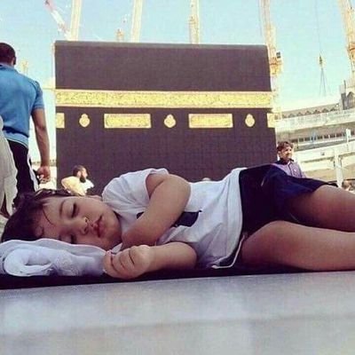 كنتي أول فرحه أتمناها قلبي تكمل💔
