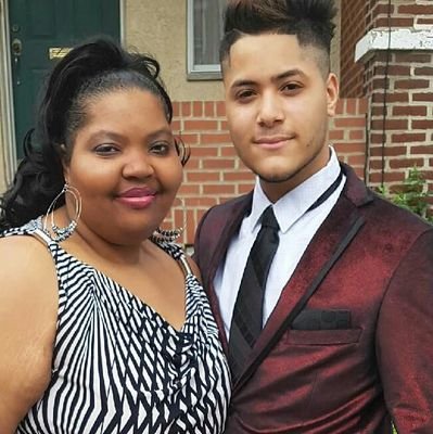 monnymott's profile picture. 