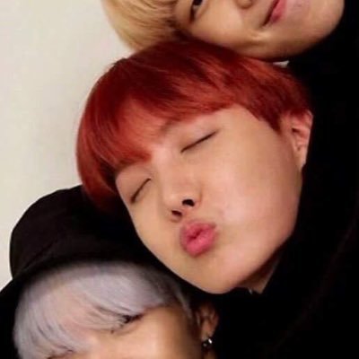 btsforeverseven's profile picture. 