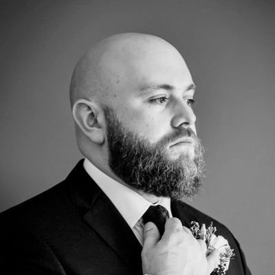 📍🇮🇪 | Husband & DogFather |
Bearded Baldy; Bibulous Foodie; Melophile; DIY Enthusiast |
💼 @DComplianceTeam