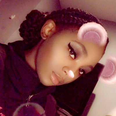 25• Model 📸Dancer 💃🏾♌🇨🇻🇵🇹 👻:@ajae_collins TR'21🤙🏾👩🏾🎓 •IG:@ melanin.nyy •Kaydie🌸| Storm 🌺| Suri🌹|