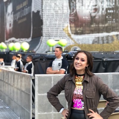 18 // full time taylor swift enthusiast // REP TOUR PASADENA MAY 18th & 19th // tumblr: gone-was-any-trace