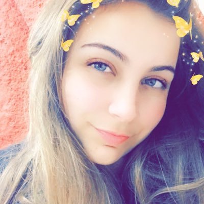 Gaúcha e colorada de coração! 19 snap: heey_cla insta: mrclaisa