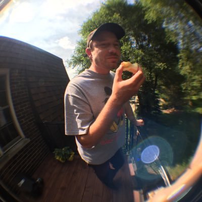 bumpsinthenite's profile picture. 