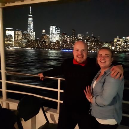 allymacd1990's profile picture. 