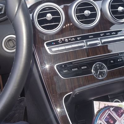 pornotlm's profile picture. 