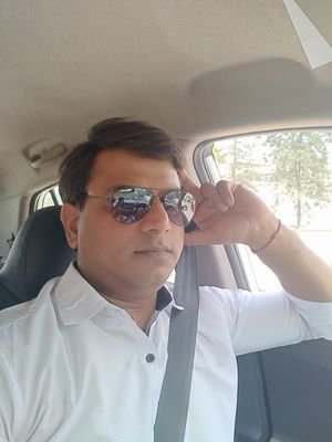 हृदय से मानव और कवि ।
सफ़र ये ख़ुद का है ख़ुद से ख़ुदा तक,
ये फ़ितरत आसमानी हो गई है ।