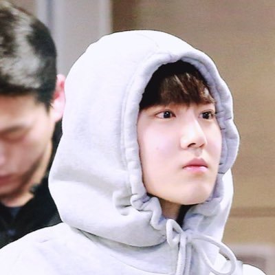 成人済み。30↑。EXOと同じ時代に生んでくれた母に感謝しかない日々。🐰🐥🐧寄りのオルペンです。EXOのわちゃわちゃ感でご飯3杯いけます。