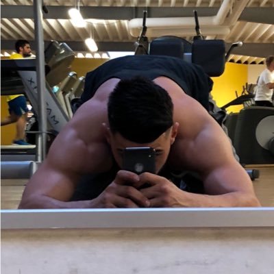 emircan51488945's profile picture. 