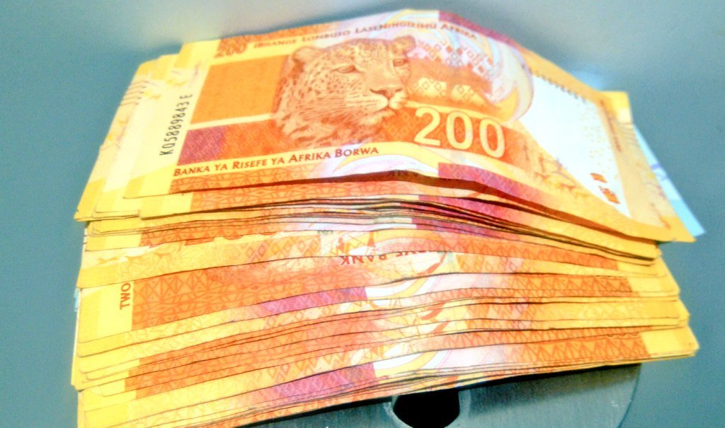 Guccis55850036's profile picture. 