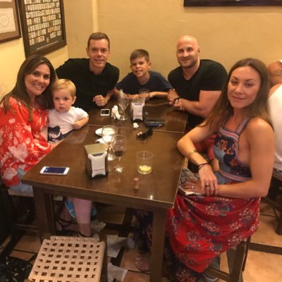 richnorris00's profile picture. previously a footballer with a bad knee. now a physiotherapy knee specialist; natural progression.