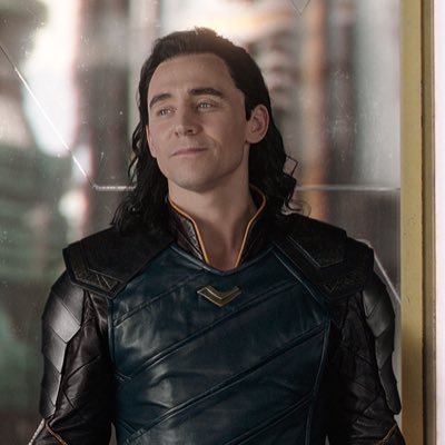 KneelBeforeLoki's profile picture. Cruel, despiadado, frio y sexy. No voy a tener piedad. Ni contigo ni con nadie. Estáis a mi voluntad... A mi merced...Arrodíllate ante mi. Arrodillate ante Loki