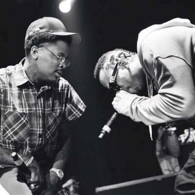 allmoodsbitches's profile picture. 