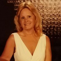 Lisa Lipscomb (@acatbert) 's Twitter Profile