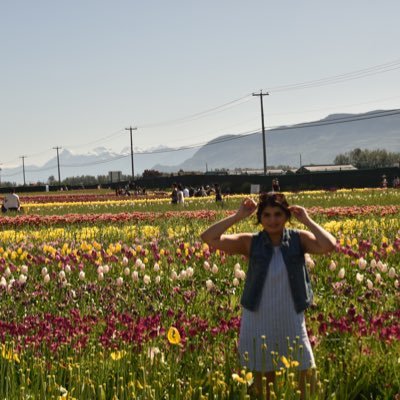 maya_heer's profile picture. 