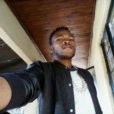 regulere Kong Lear visdom KinG XandeR on Twitter: "Mukutoona kunge mombe dzenyu dzichakasimba here  kupedza kurima ndima yasara #2018election yasiyana neye 2008. Kare haagare  arikare. Ukasvika any location vanhu vasiri kutaura nezva #chamisa 😅😅😅l  heard MA