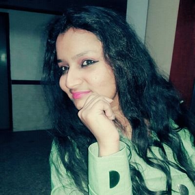 Fashion Entrepreneur || Graphologist || Digital Marketer.