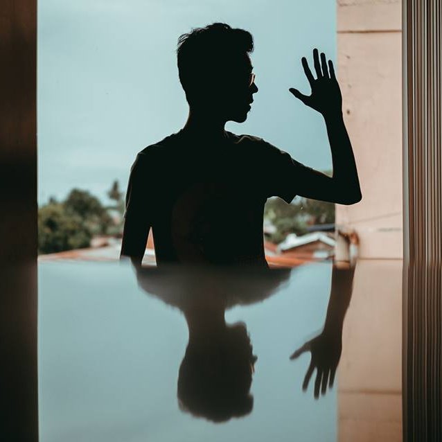 adnxxy's profile picture. don't ever search me in real life.