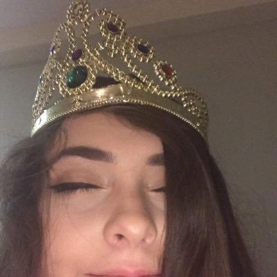 princesspoppy99's profile picture. A pissed princess story