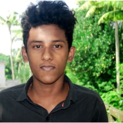 robin_cletus's profile picture. I'm Moved By Happiness & Challenges / 
Instagram @robin_cletus