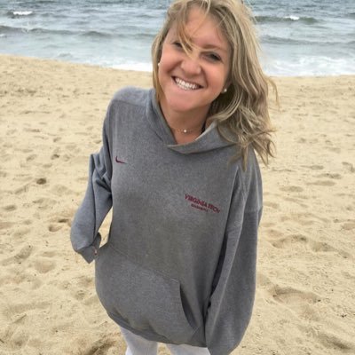 mollyzodikoff's profile picture. Boston, MA 🔸 Blacksburg, VA