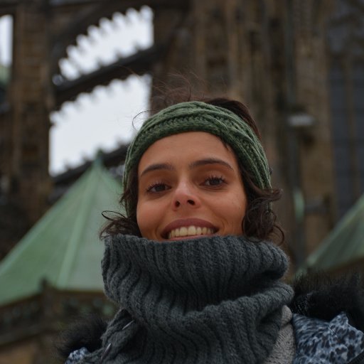 Micaelavinay's profile picture. Fan de los Buenos Muchachos
Bibliotecóloga  de lentes grandes
Zurda  / Runner sin pretensiones