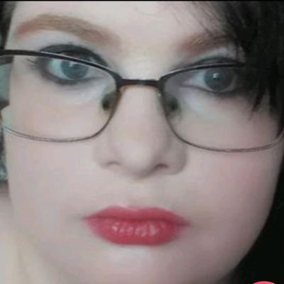 Just a girl floating in the wind. Nickname Strawberry 🍓 I love Avon and Pokemon. Message me if you want to look at more stuff. #SSSYESPLZ