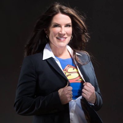 Out of this world real estate agent specializing in GTA and Kawartha Lakes! Call Clark, she’ll be there faster then a speeding bullet!