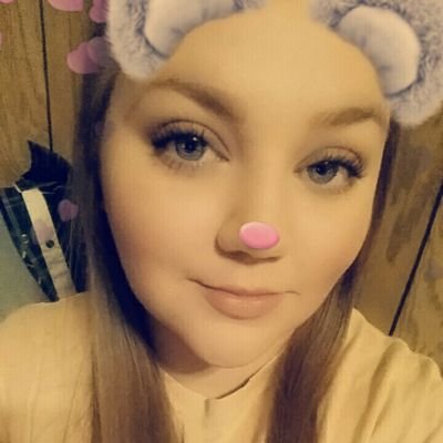 Autumn24567387's profile picture. 22, Introvert, Nerd, & Animal Lover ❤