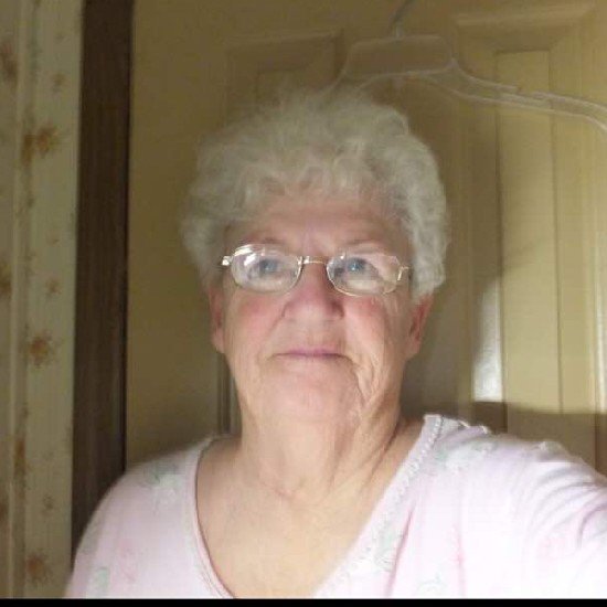 debbiew71979713's profile picture. 