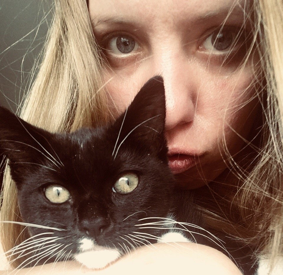 EdwardsLissy's profile picture. I write YA fiction themed around family relationships. An INFJ, sweet tooth and lover of luxury tea.